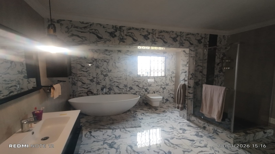 5 Bedroom Property for Sale in Sasolburg Free State